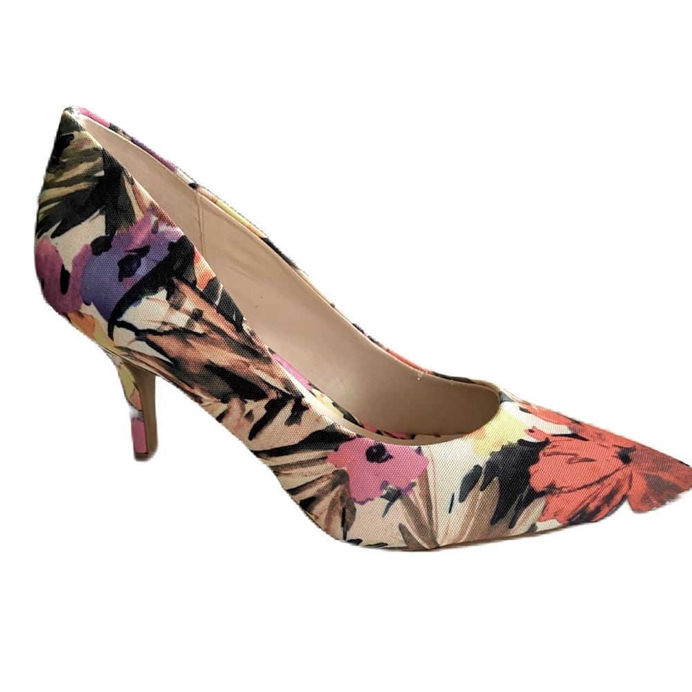 ALFANI FLORAL PUMPS
